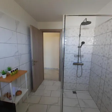 Freesia Grand Sea View Апартаменты