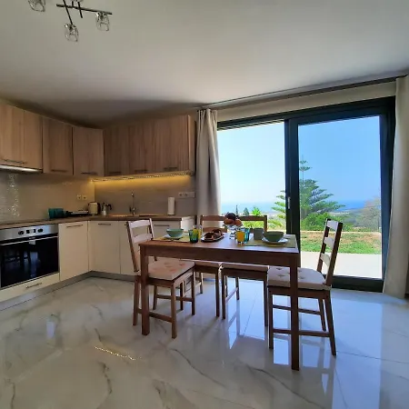 Freesia Grand Sea View Свороната