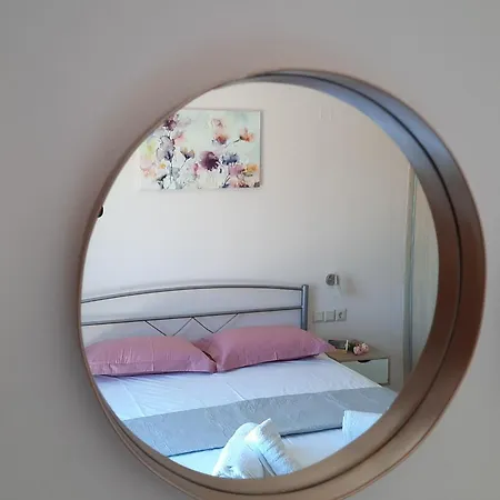 Апартаменты Freesia Grand Sea View