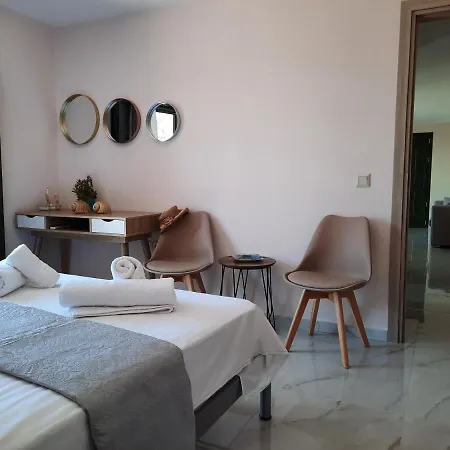 Апартаменты Freesia Grand Sea View *
