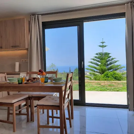 Freesia Grand Sea View Apartment *