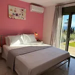 Freesia Grand Sea View Appartement Svoronata