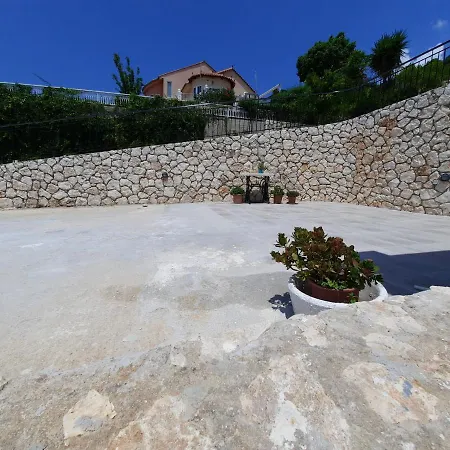 Freesia Grand Sea View Apartmán Svoronata